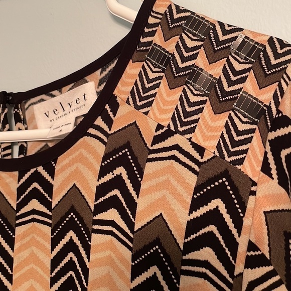 Velvet by Graham & Spencer Geometric Print Cap Sleeve Elastic Waist Midi Sz S - Picture 3 of 6